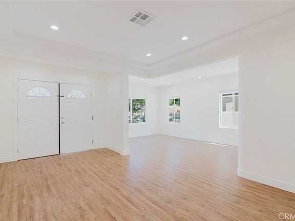4th image of 6517 Bellaire Ave