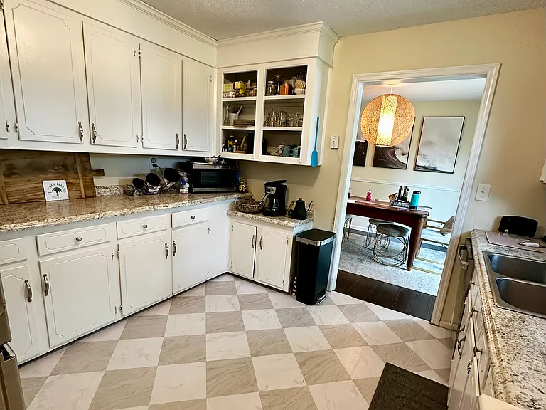3612 Morse Ave — Photo 11