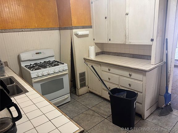 5th image of 312 S Chickasaw Ave