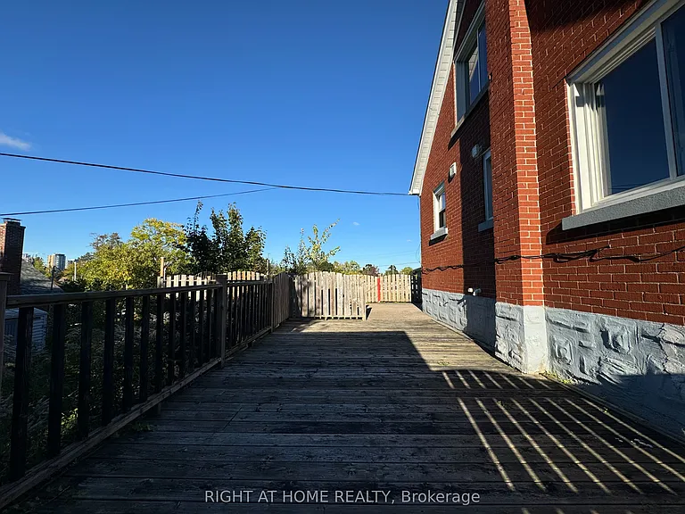 950 Queens Blvd #LOWER — Photo 22