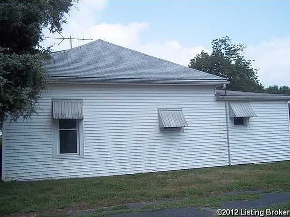 3rd image of 98 Alexander St