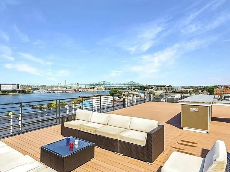 250 Meridian St #410 — Photo 13
