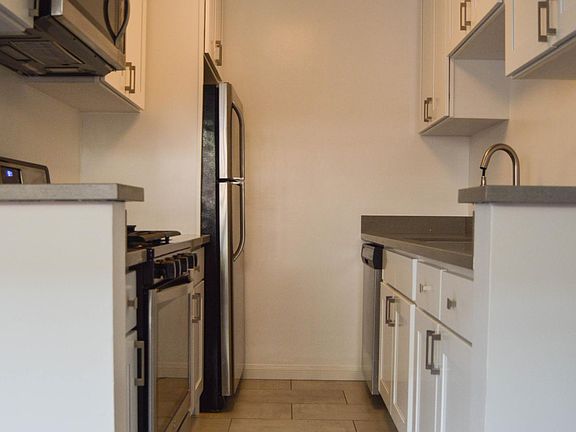 2nd image of 1524 7th St APT 2