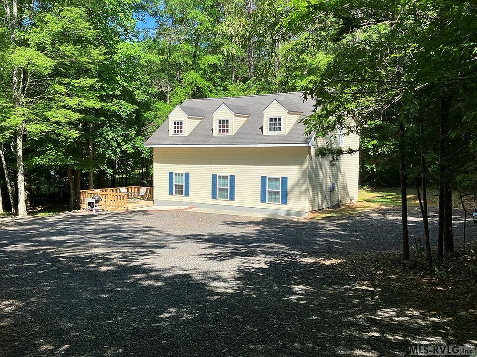 1st image of 18 Aimee Ct