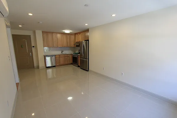 Rented by Hatuka Properties | media 9