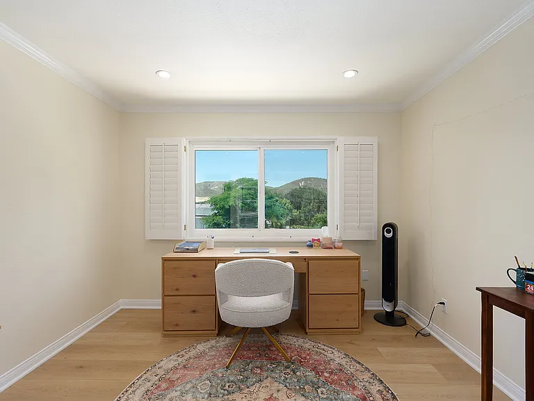5557 Adelina Ct — Photo 44