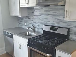 847 W Wellington Ave #R2F, Chicago, IL 60657