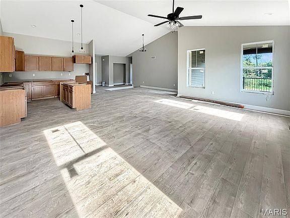 4th image of 254 Smola Woods Ct