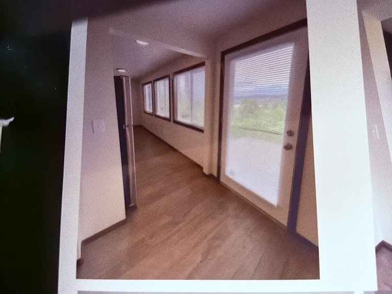 Harbor View East Apartments — Photo 14