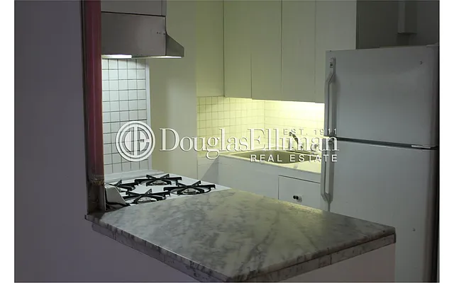 Rented by Douglas Elliman | media 2