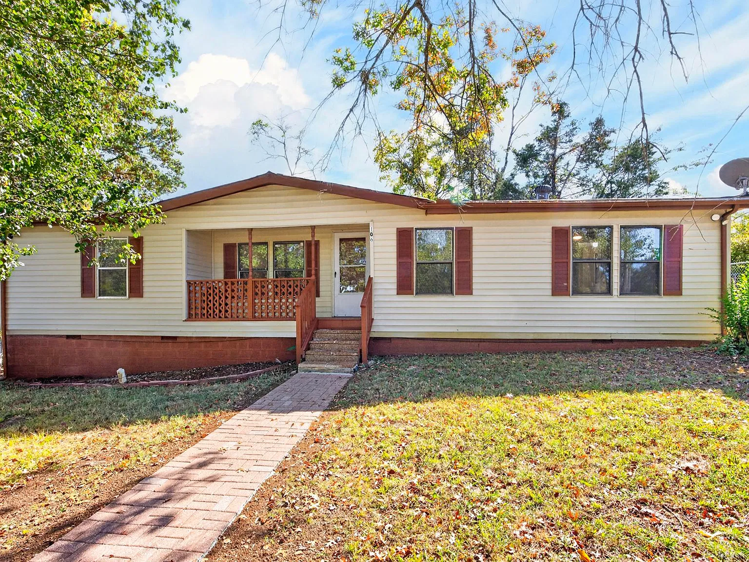 3 bed, 1182 sqft, $1,795 — Photo 3