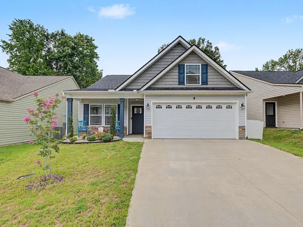 464 Timberwood Dr, Woodruff, SC 29388