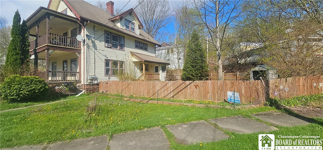 2 bed, 1.0 bath, 2683 sqft, $1,200 — Photo 1