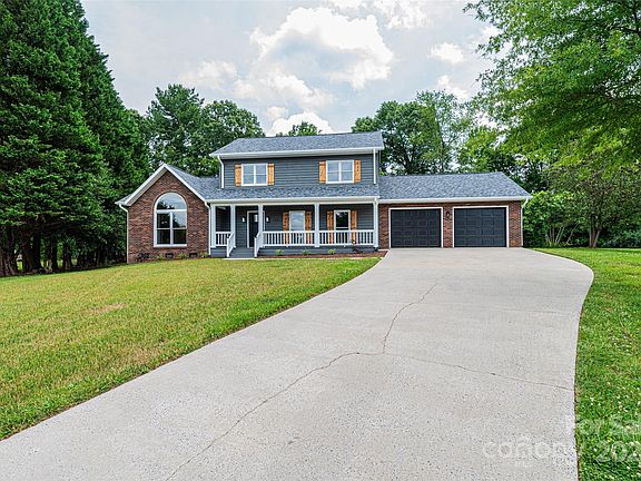 2nd image of 1882 Freedson Dr