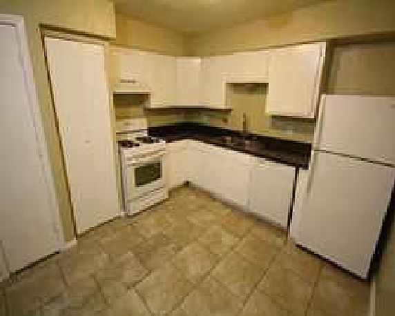 1st image of 124 Highland Park Ct