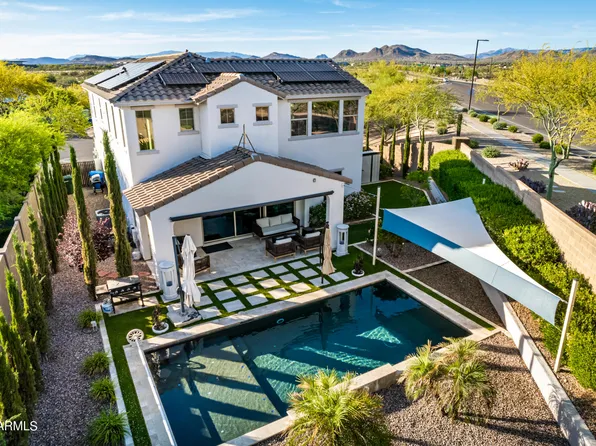 2305 W CALEB Road, Phoenix, AZ 85085