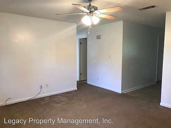 2nd image of 5083 Yacht Harbor Cir