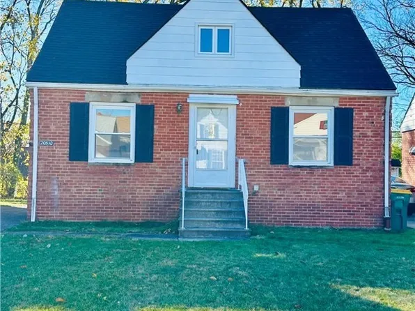 20510 Mountville Dr, Maple Heights, OH 44137