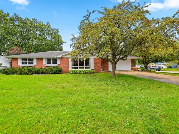 140 Helene Ct, Green Bay, WI 54301