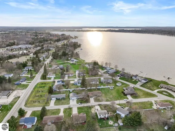 LOT 76 Sunnyside Dr, Cadillac, MI 49601