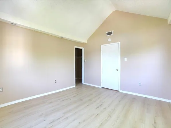 927 8th St #C, New Orleans, LA 70115