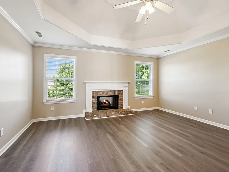 1030 Persimmon Dr — Photo 11