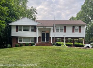 205 Stonehurst Blvd, Freehold, NJ 07728