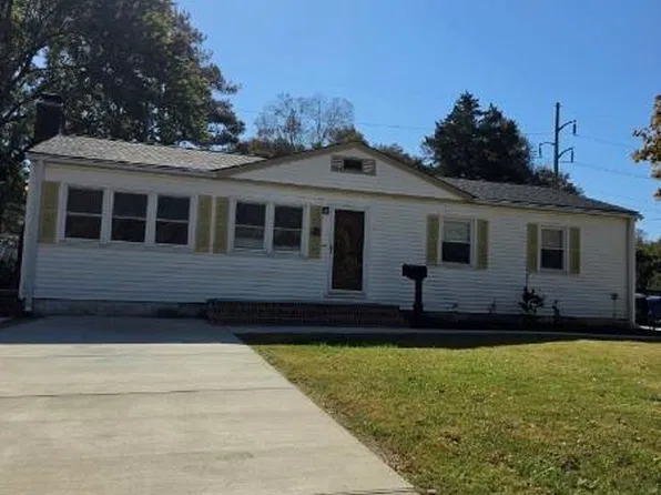 4533 James Ct, Virginia Beach, VA 23455