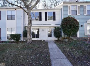 5702 Wells Cir, Stone Mountain, GA 30087