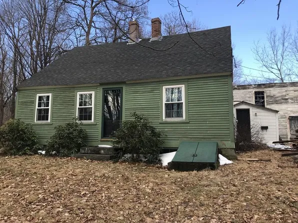 179 Pond St, Leominster, MA 01453