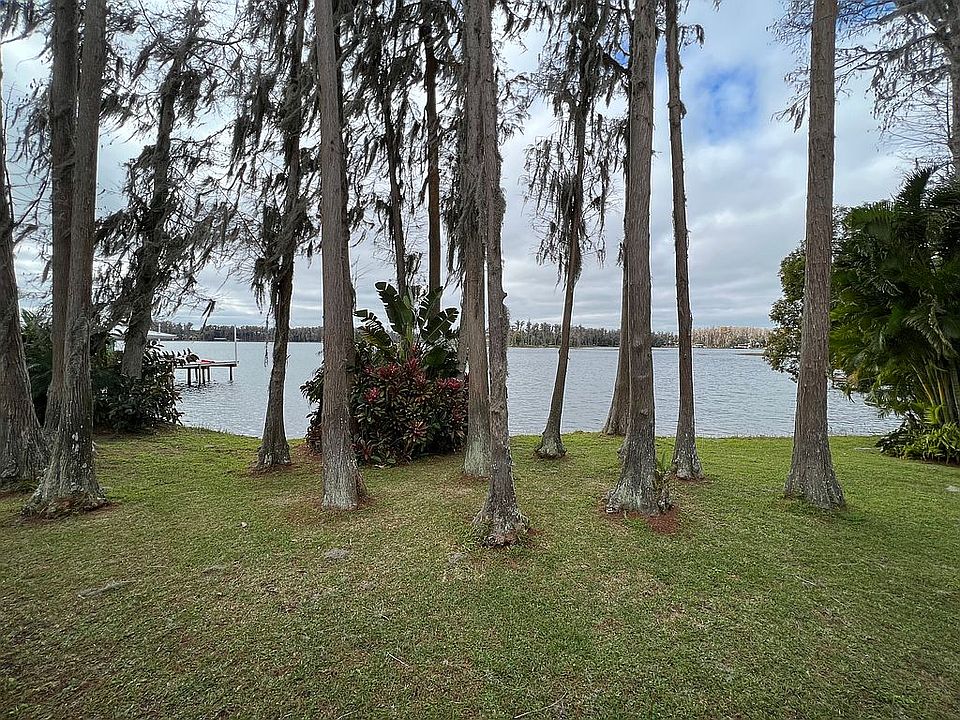 2nd image of 18014 Crawley Rd