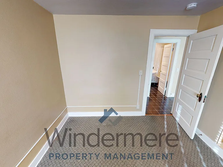 336 S Palouse St — Photo 7
