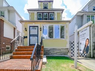6848 Nansen St, Forest Hills, NY 11375