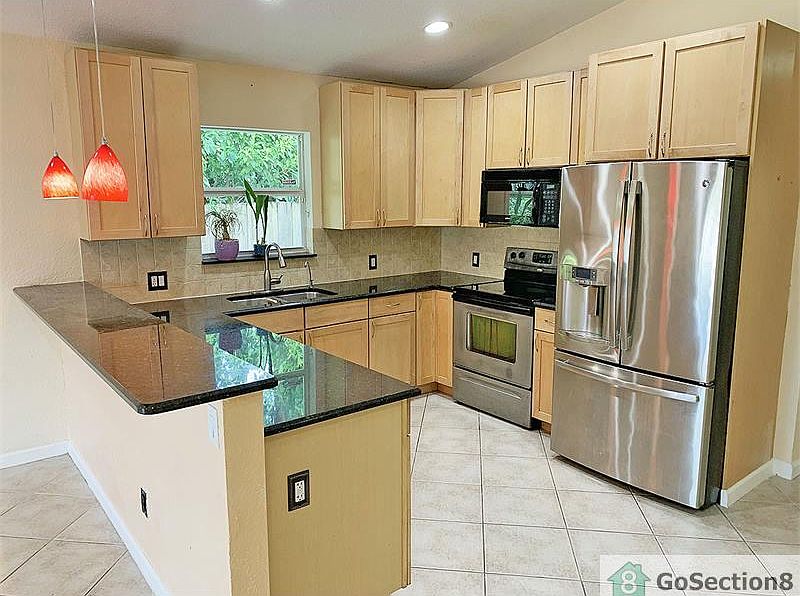 1st image of 1240 NW 29th Way