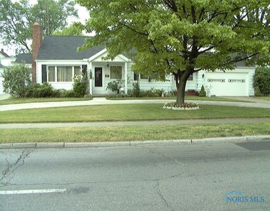 4609 Douglas Rd, Toledo, OH, 43613