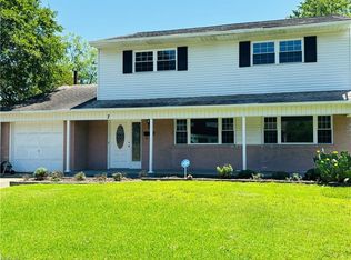 7 Shirley Dr, Hampton, VA 23666
