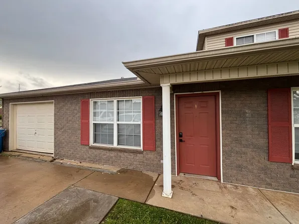 3401 SW Landau Ct Apt 1 & 2