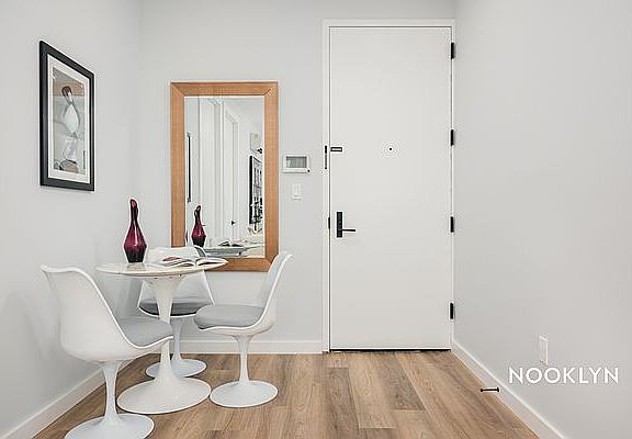 4th image of 2913 Snyder Ave #3K