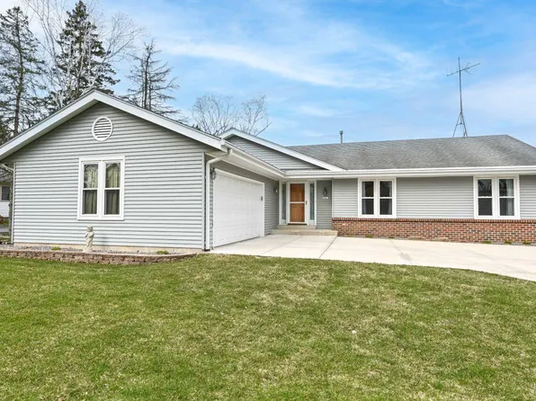 4201 South 97th STREET, Greenfield, WI 53228