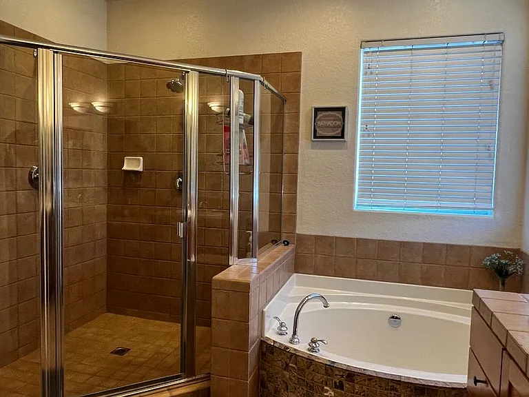 1142 Harbour Cove Ct — Photo 17