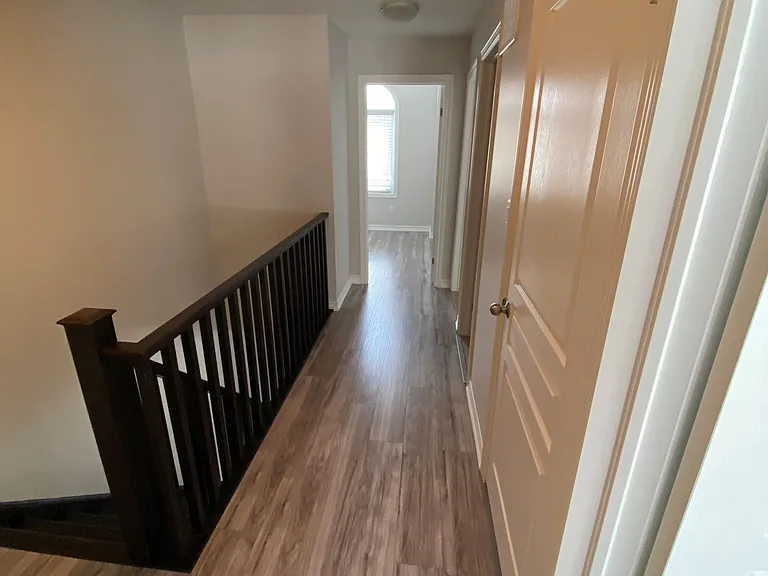 16 Kenridge Ter — Photo 6