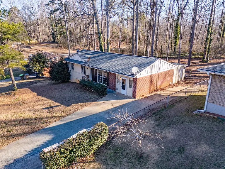 4446 Falcon Ct — Photo 3