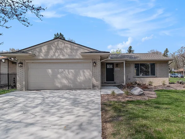 29555 Heritage Ln, Southfield, MI 48076