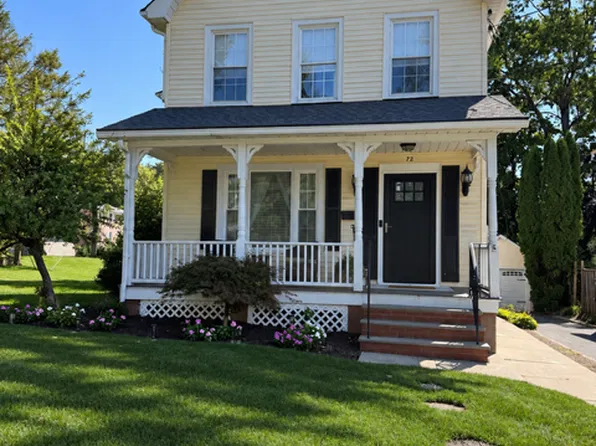 72 Cottage St, Midland Park, NJ 07432