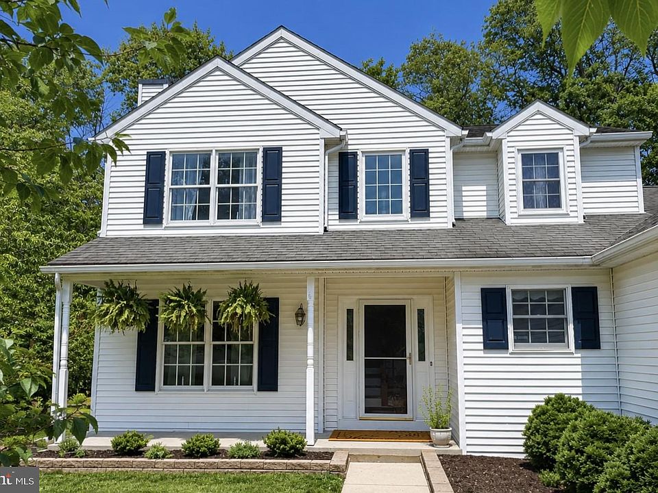 1st image of 1529 Meadowview Dr