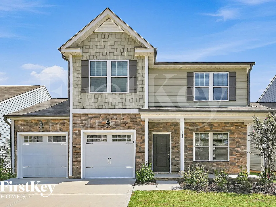 817 Alexander Commons Dr