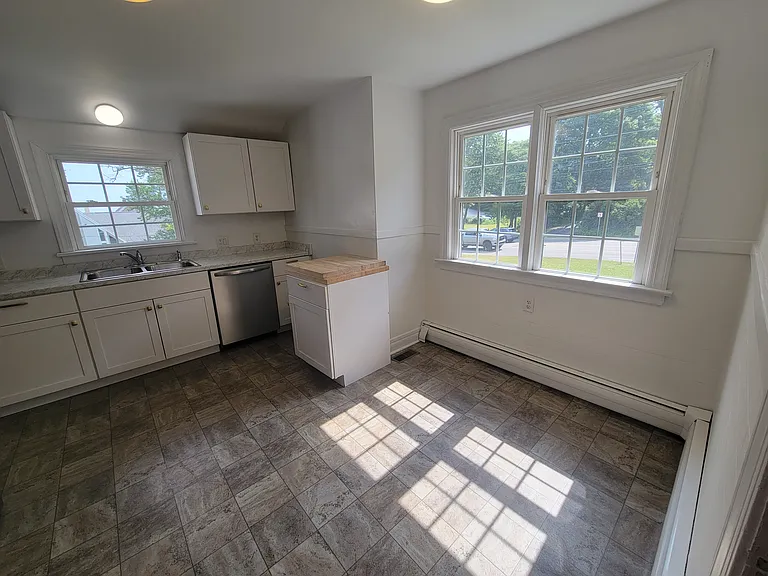 1306 Nicholson St — Photo 5