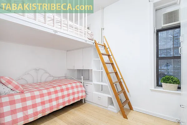 Sold by Tabak Real Estate | media 4