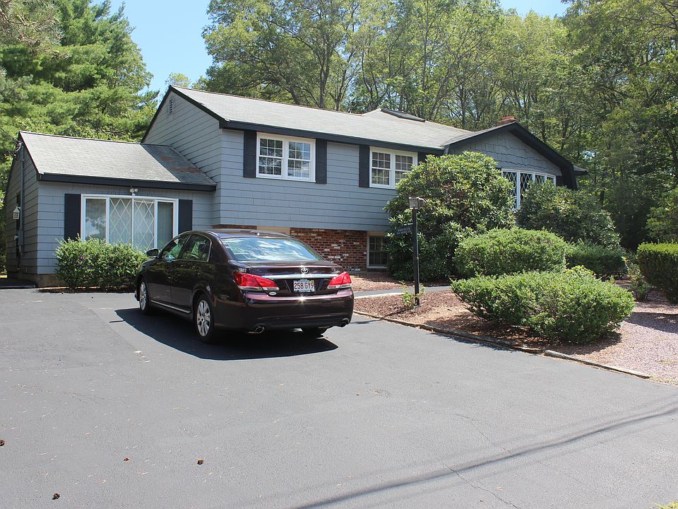 2nd image of 119 Holmes Ave