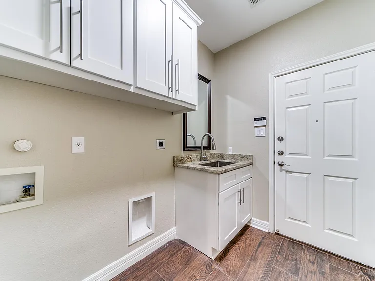 8603 Taylor Walk — Photo 12